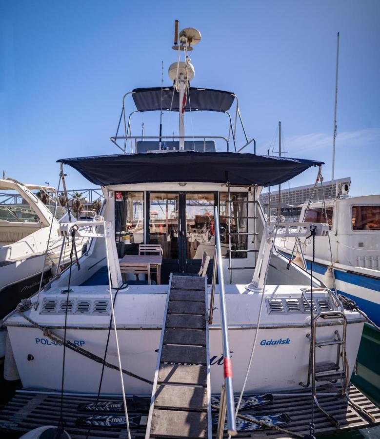 Hotel Spacious&charming BOAT in Port Forum Sant Adrià de Besòs Exterior foto