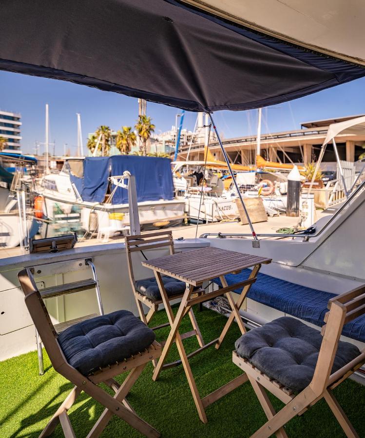 Hotel Spacious&charming BOAT in Port Forum Sant Adrià de Besòs Exterior foto